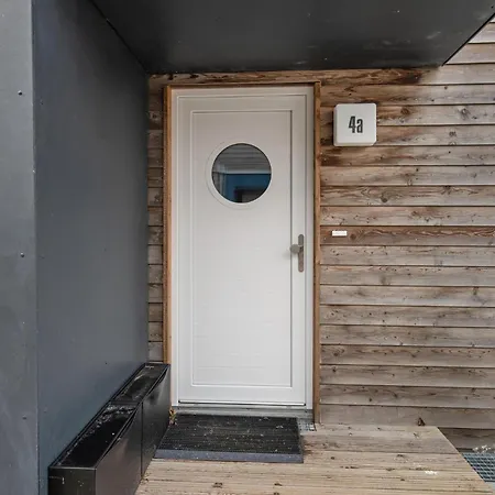 Holiday home In With Kitchen Tossens